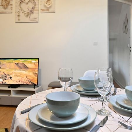 T2 Cosy Et Lumineux - Proche Centre Et Commodites Saint-Quentin  Eksteriør bilde