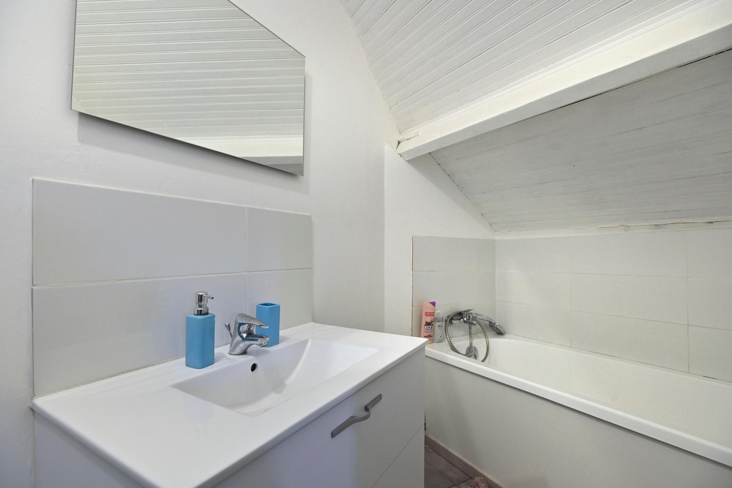 T2 Cosy Et Lumineux - Proche Centre Et Commodites Saint-Quentin  Eksteriør bilde